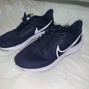 Nike Running Sneakers: Women’s Size 8